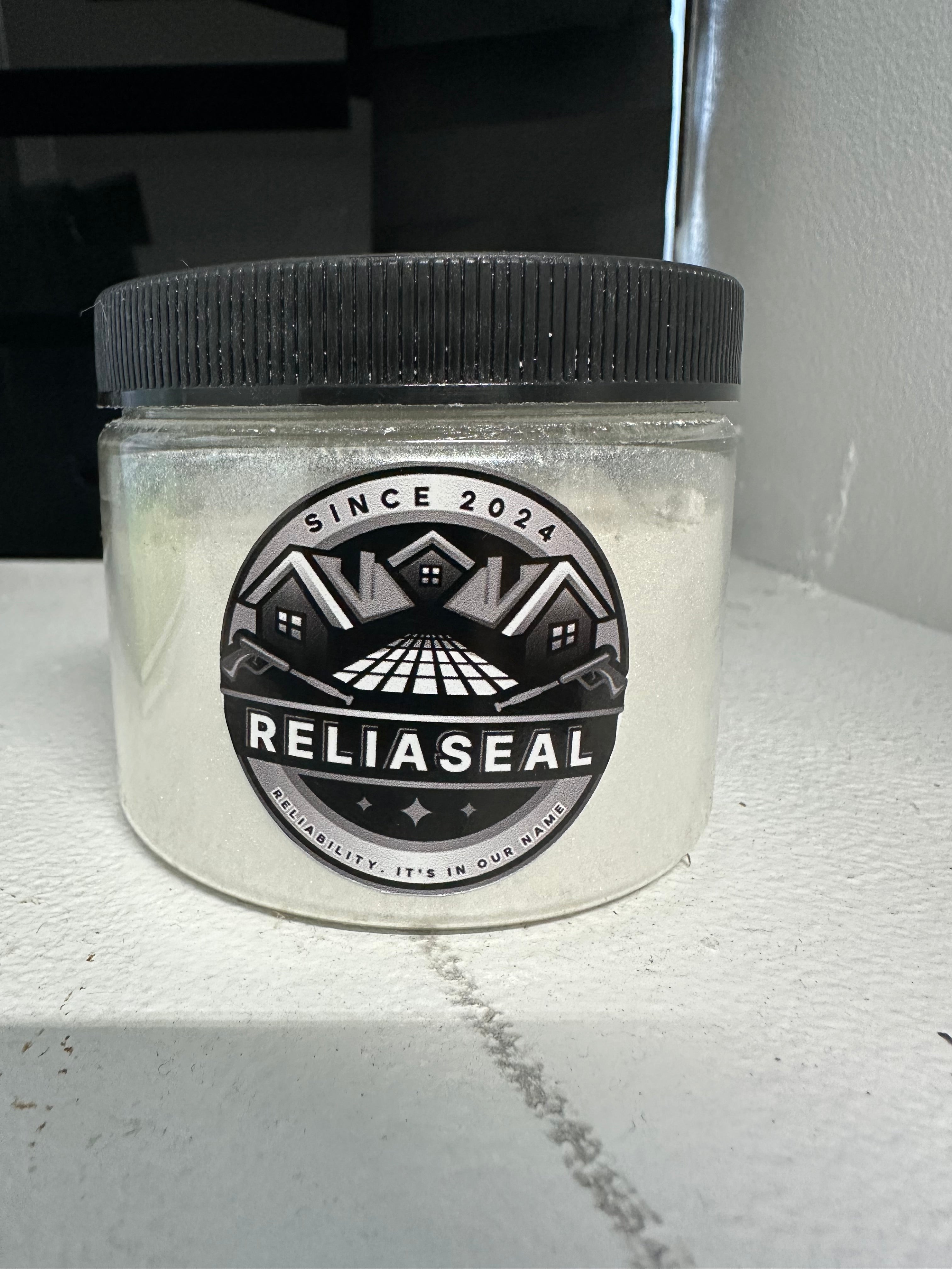 Pearl additive for sealer