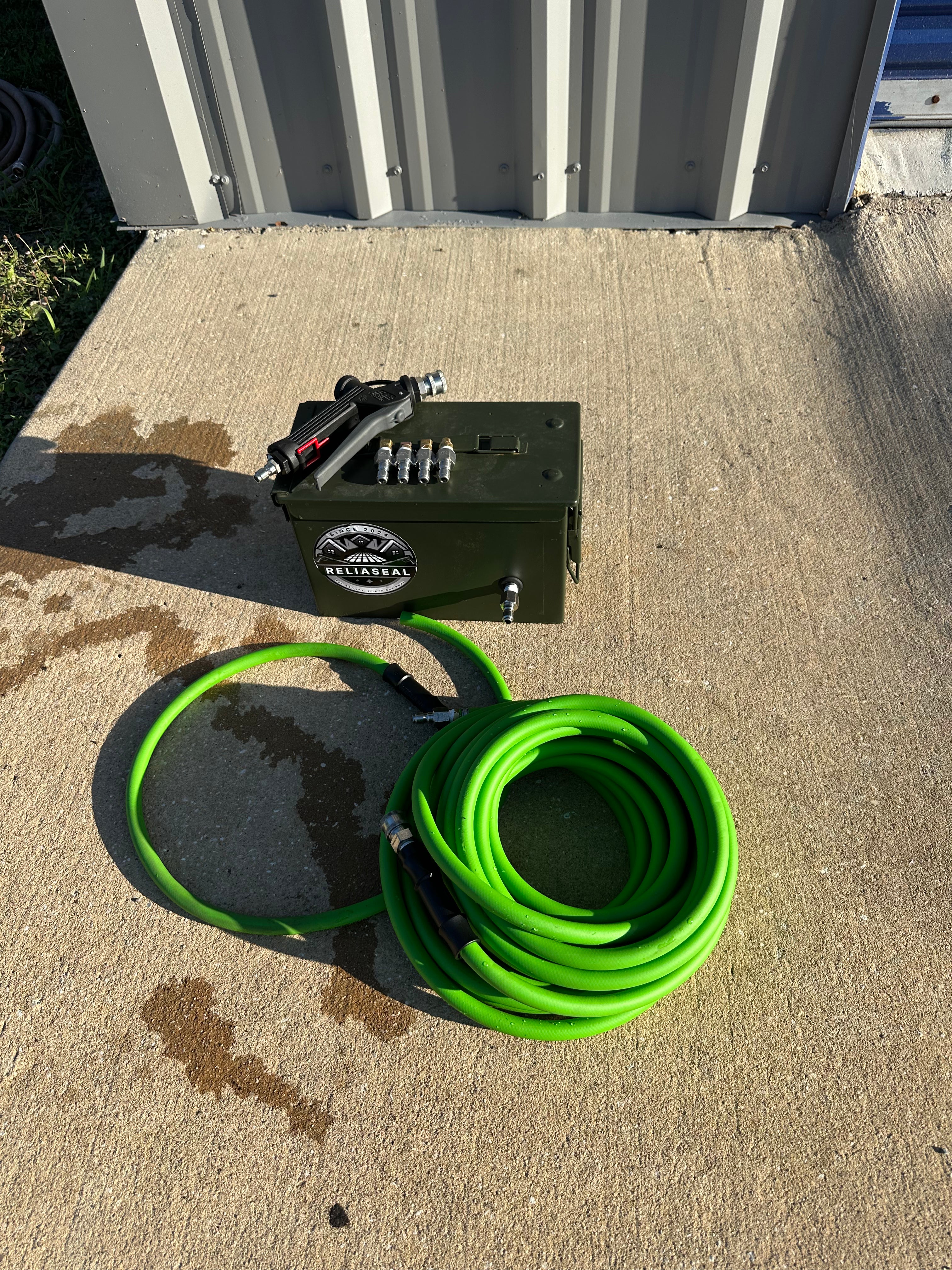 ReliaSpray22 Spray System (Dewalt Battery)