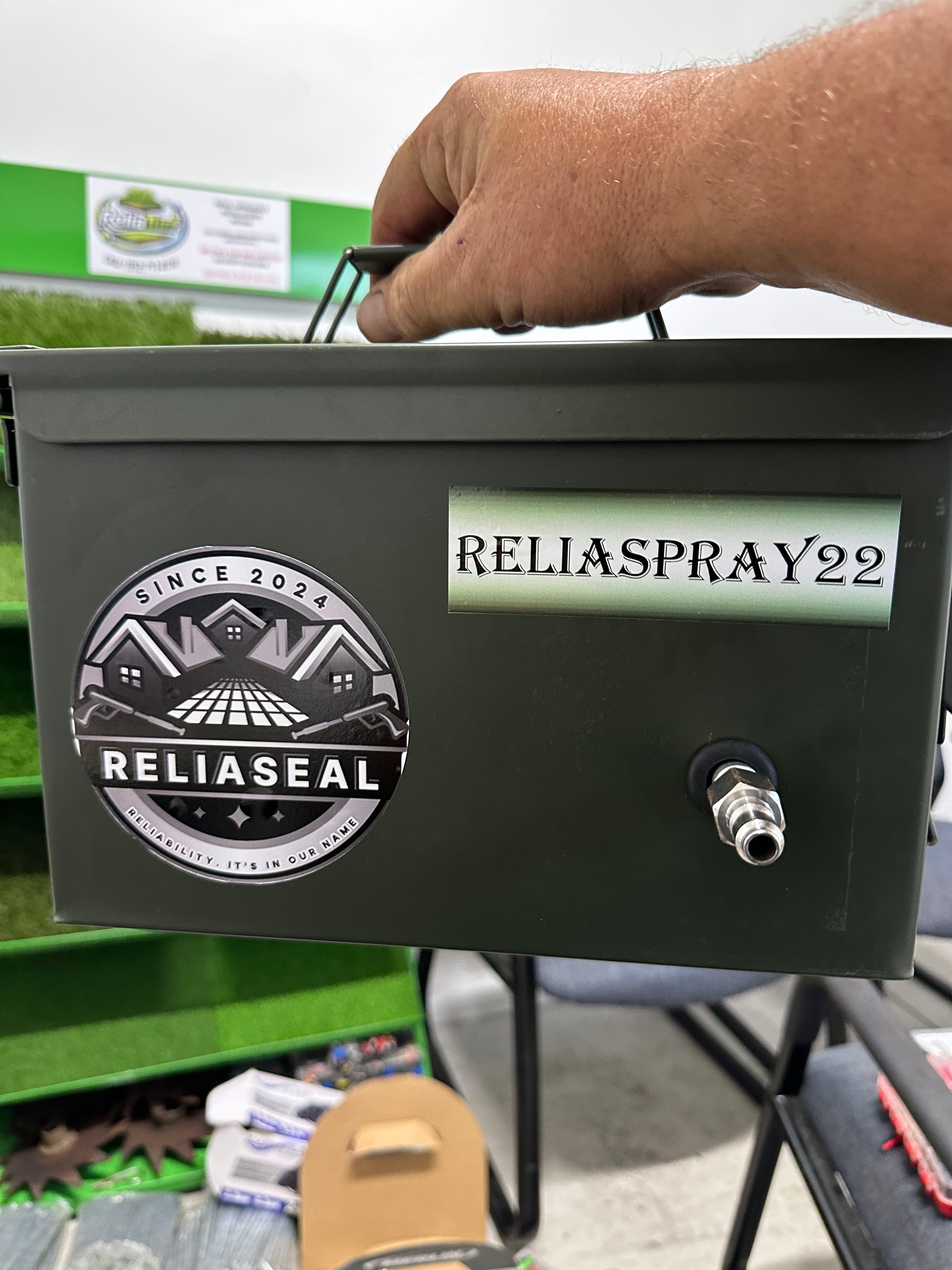 ReliaSpray22 Spray System (Dewalt Battery)