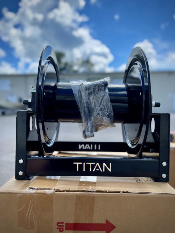 Titan 12" Full Frame Black Reel